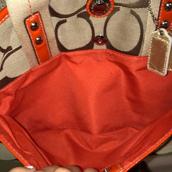 Coach Signature Daisy Khaki & Orange Tote - Picture 3 of 8